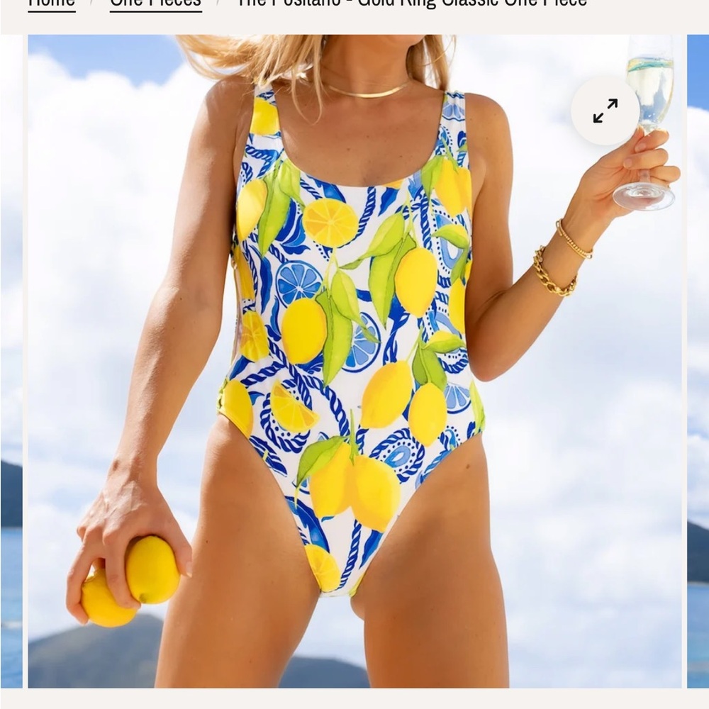 One piece swim
